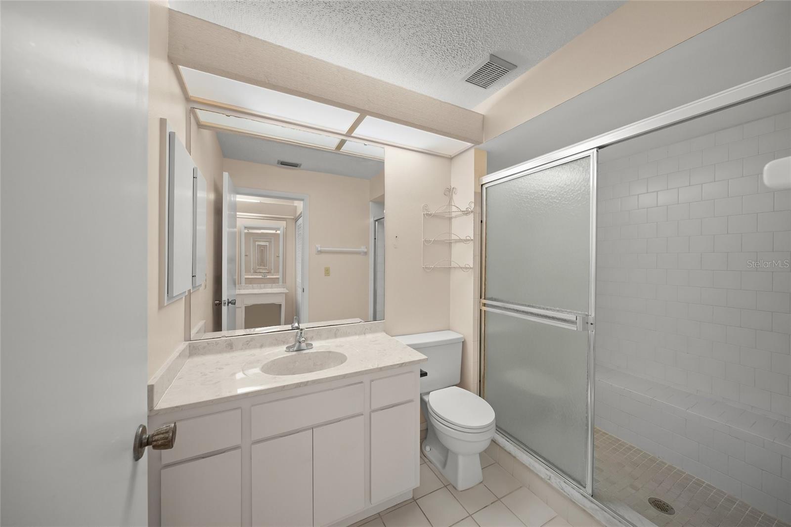 KNOLLS THE, BENT TREE - Residential