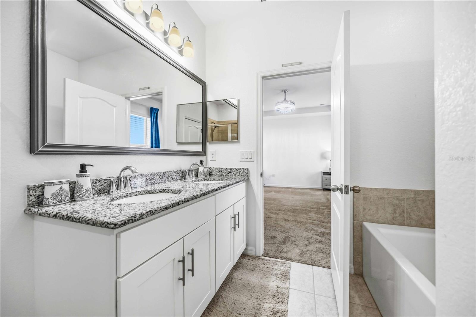 HAMMOCKS/WEST PORT PH I - Residential