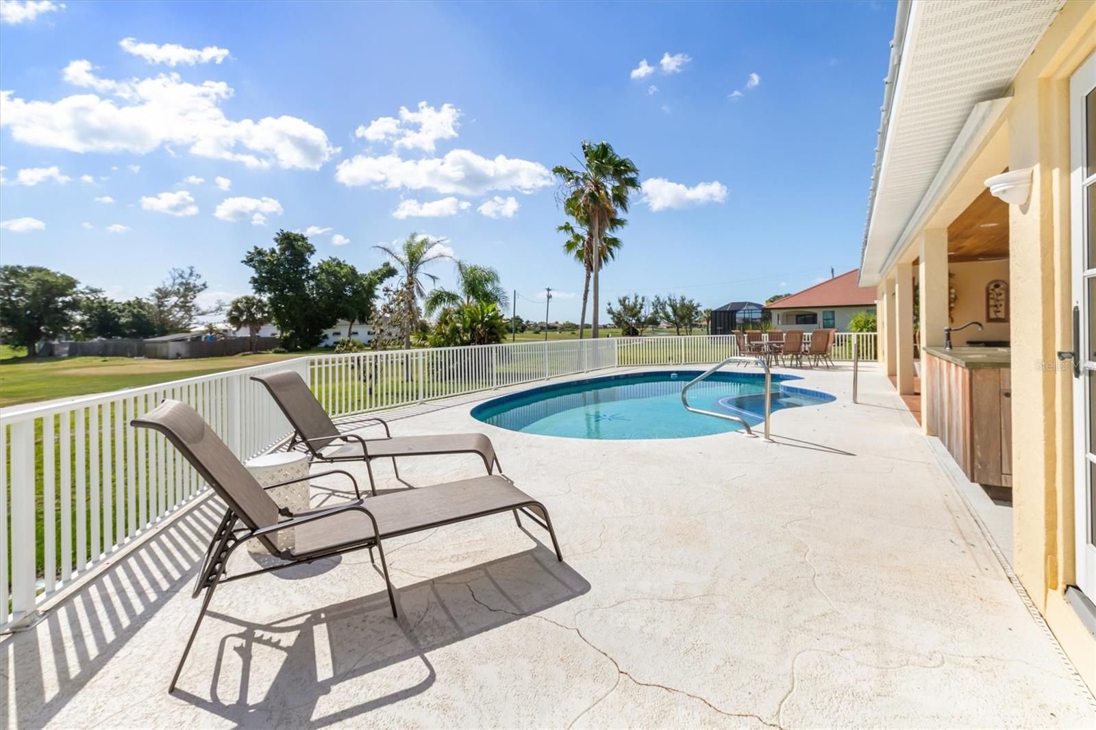 CAPE HAZE WINDWARD - Residential