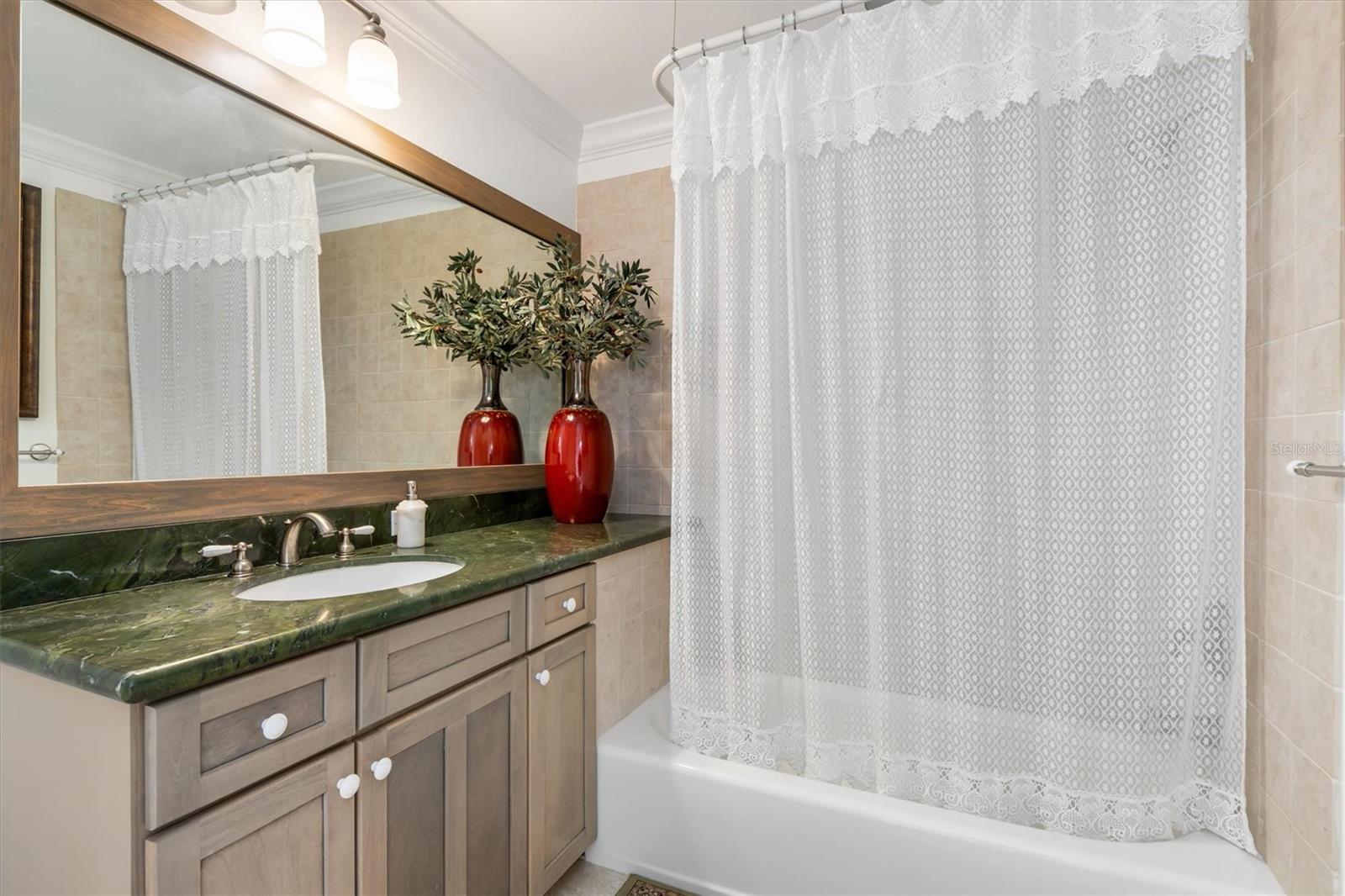 CAPE HAZE WINDWARD - Residential