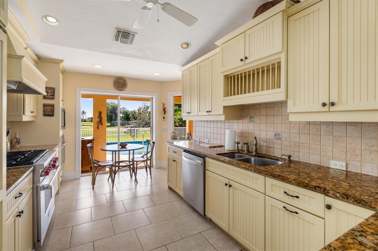 CAPE HAZE WINDWARD - Residential