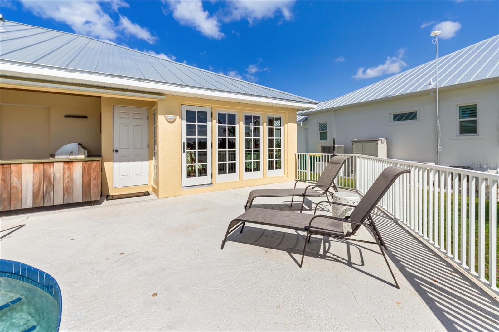 CAPE HAZE WINDWARD - Residential