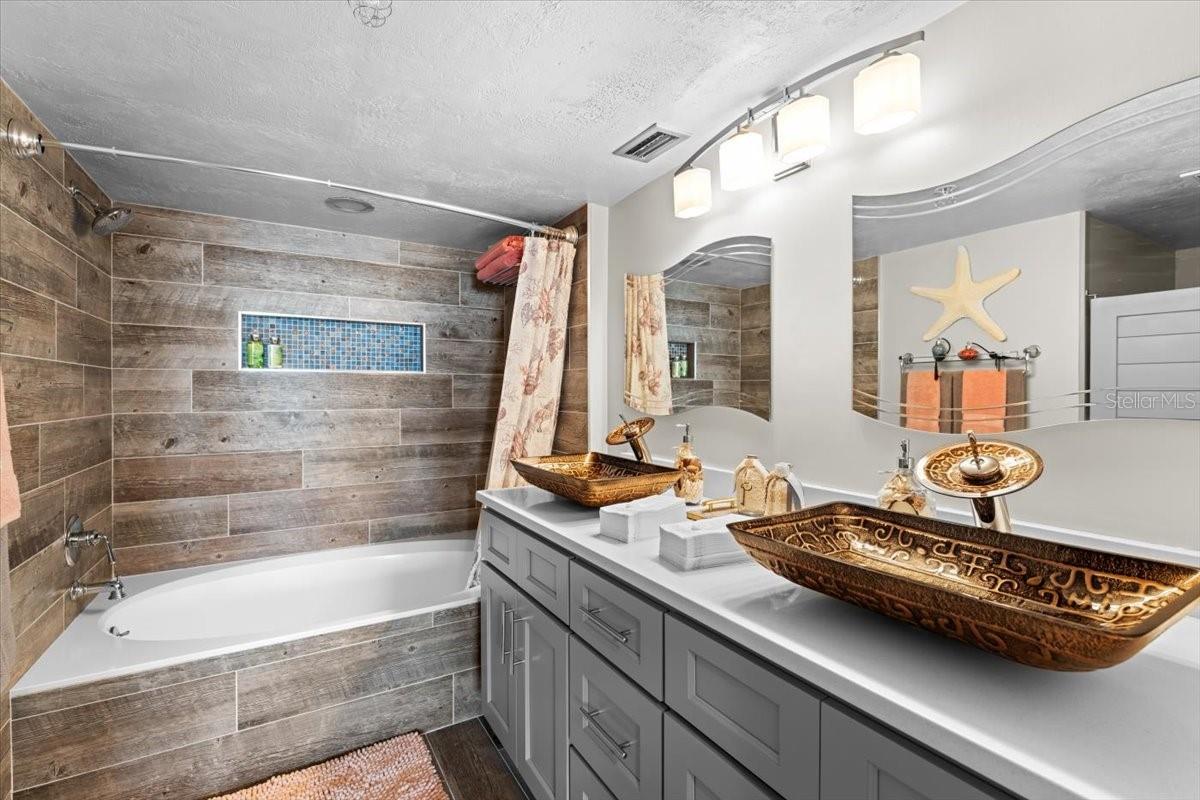 SEYCHELLES CONDO - Residential