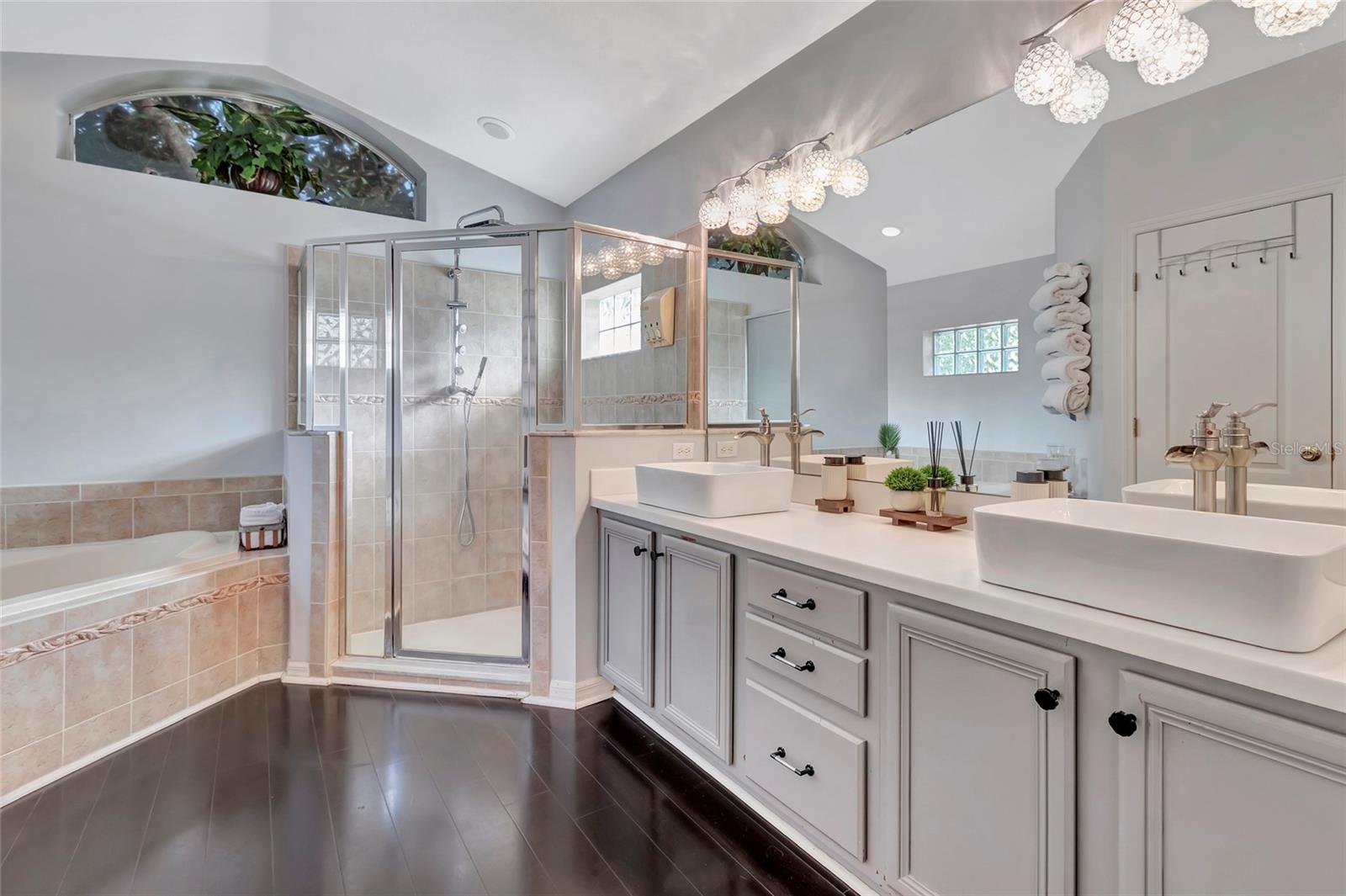 CRESCENT LAKE CLUB - Residential