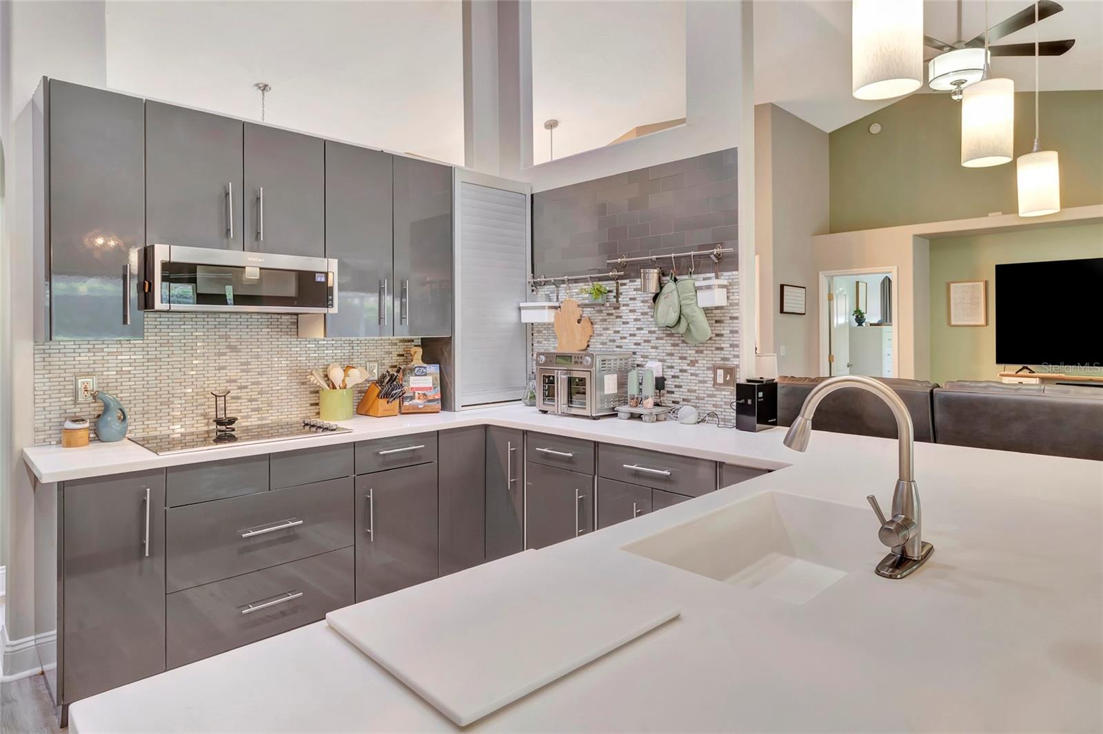 CRESCENT LAKE CLUB - Residential