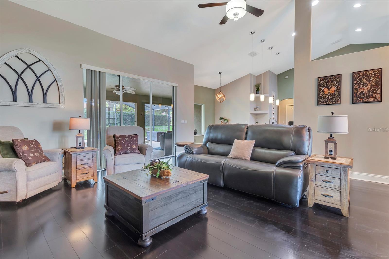 CRESCENT LAKE CLUB - Residential