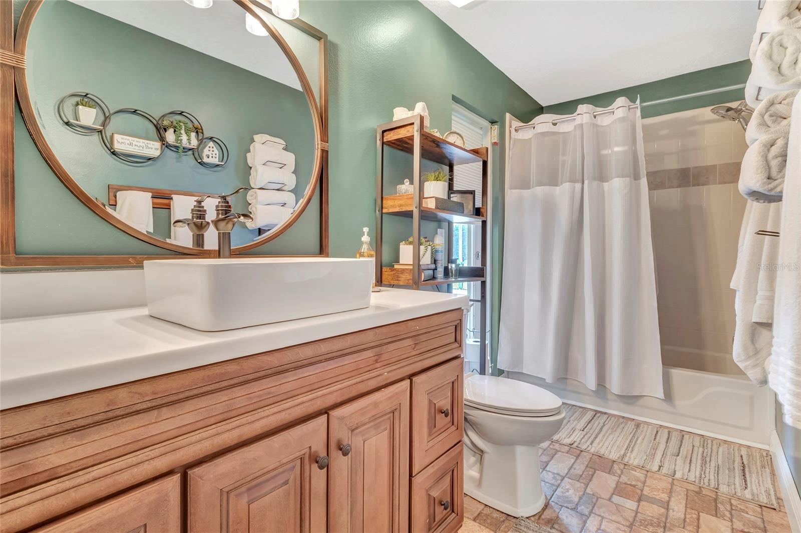 CRESCENT LAKE CLUB - Residential