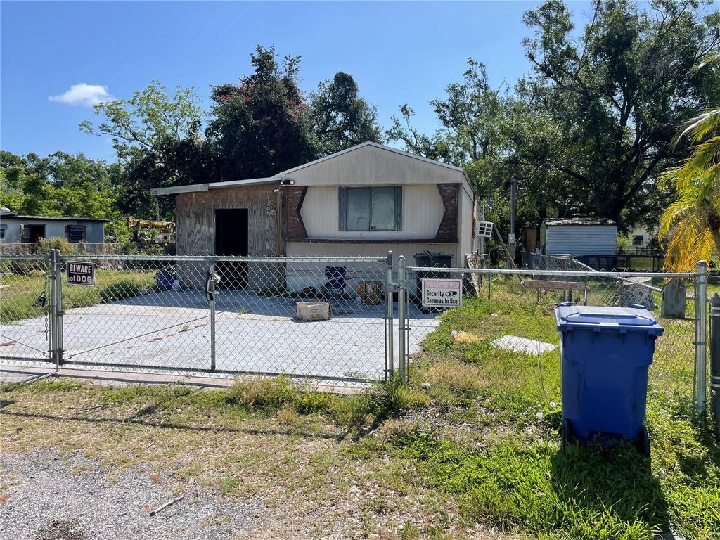 Photo of 9914 Massachusetts Street, Gibsonton, FL 33534 (MLS # TB8379912)