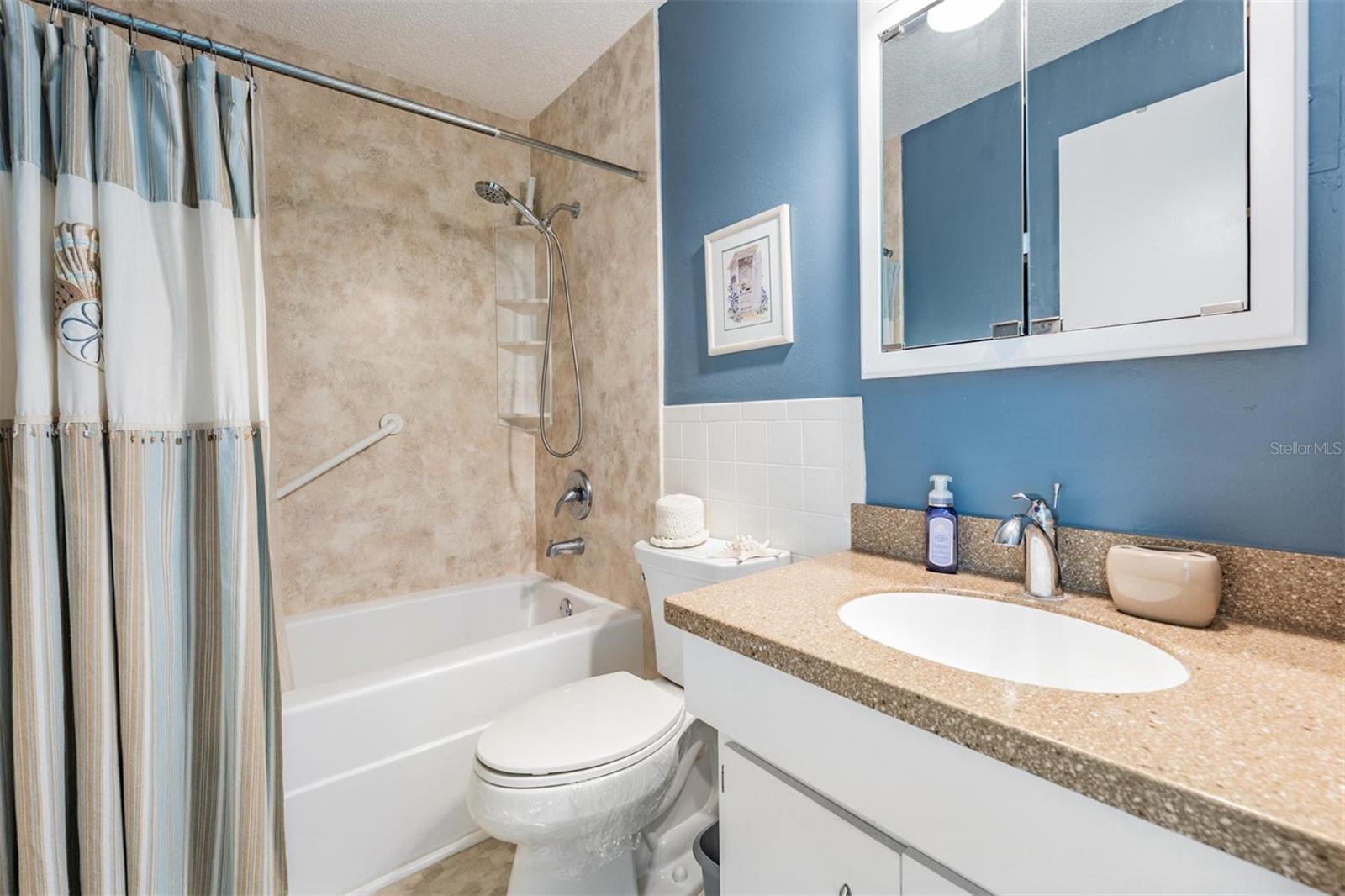 MEDITERRANEAN MANORS - Residential