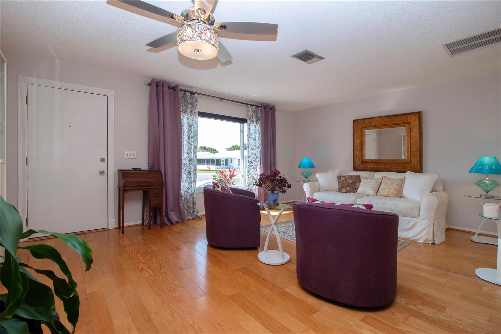 RIVER ISLES - Residential