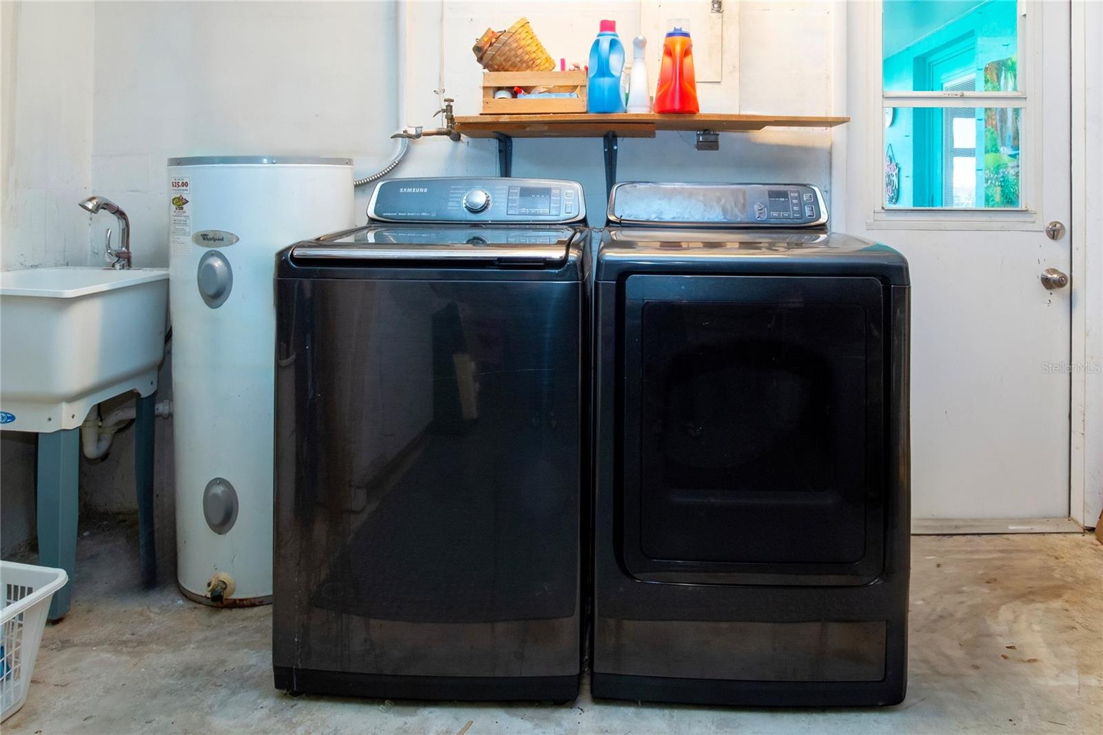 RIVER ISLES - Residential