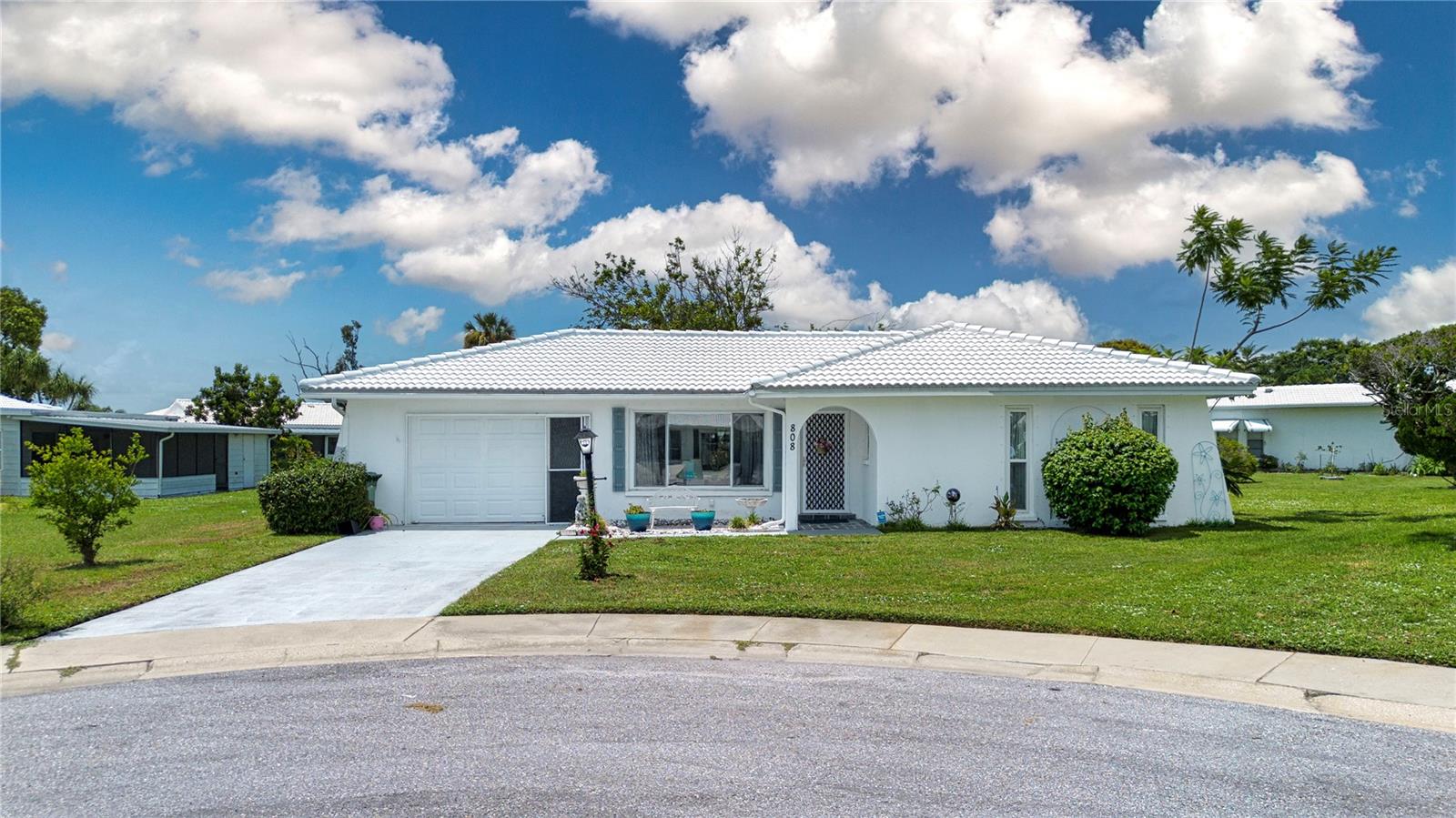808 MANDARIN CIRCLE