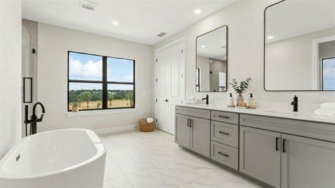 Tiny photo for 16243 Vetta Drive, Montverde, FL 34756 (MLS # G5099164)