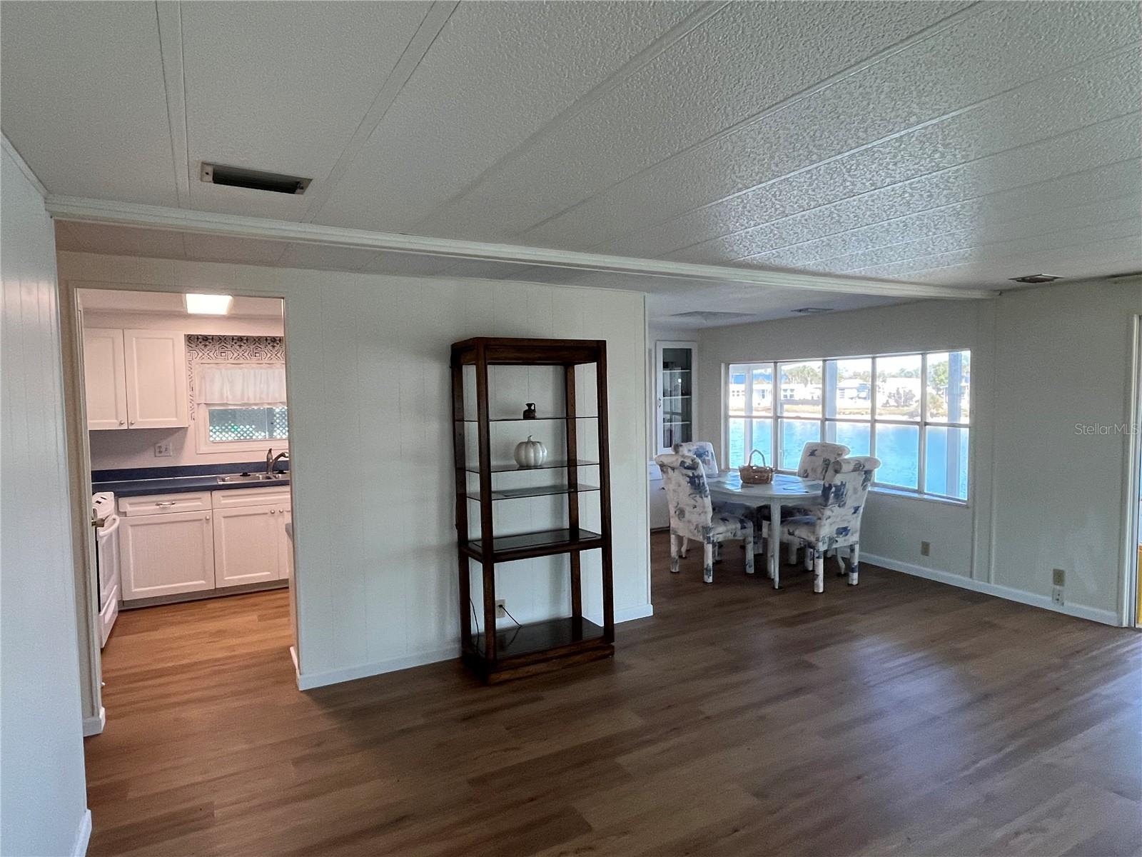 VENICE ISLE - Residential