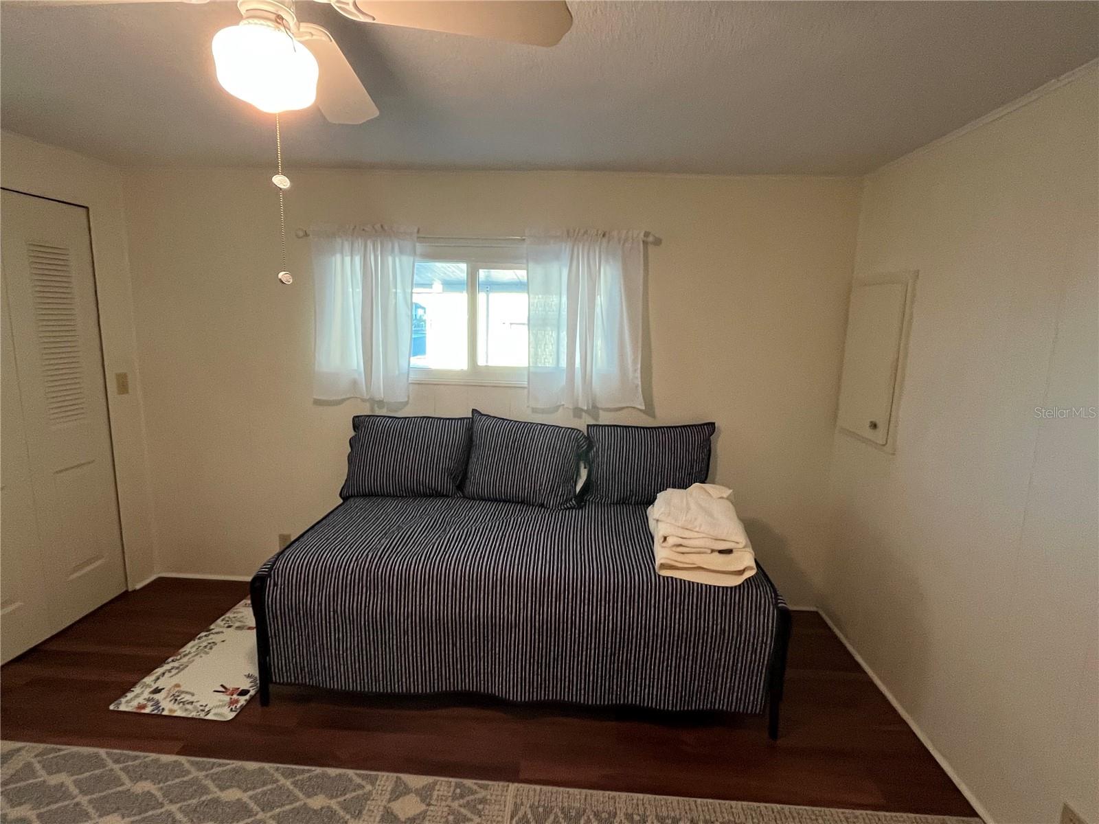 VENICE ISLE - Residential