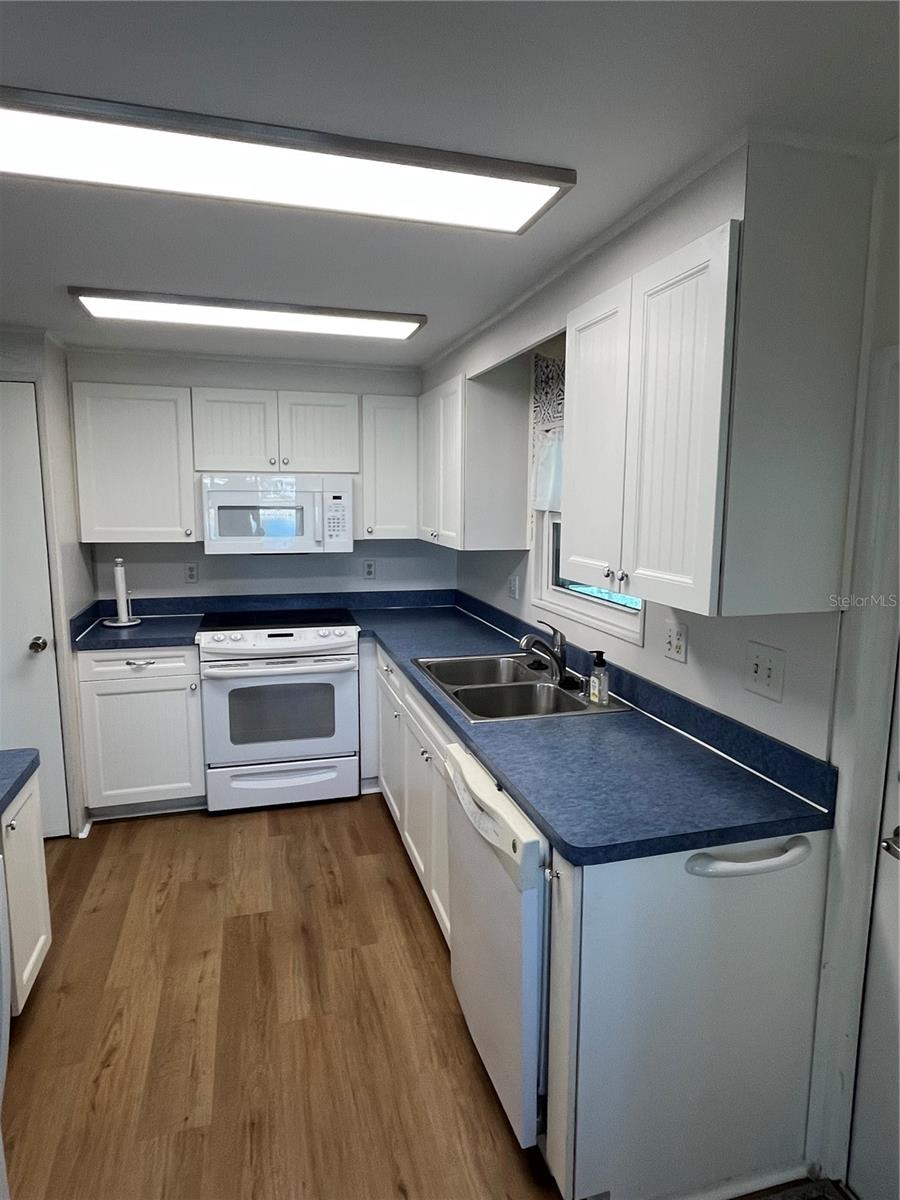 VENICE ISLE - Residential