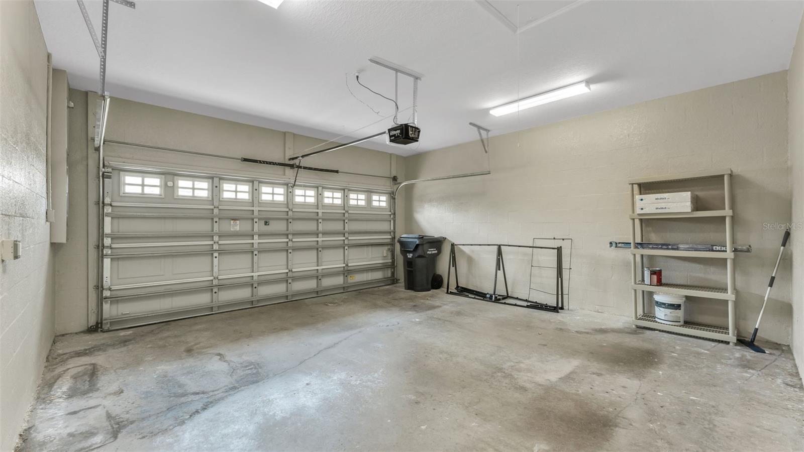 CHELSEA OAKS - Residential