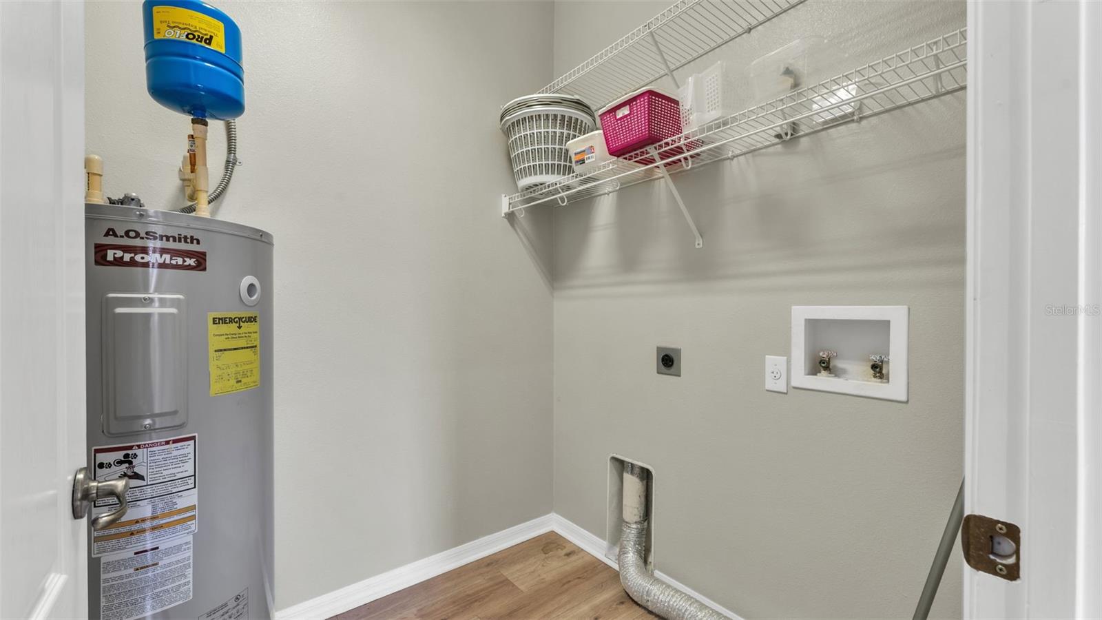 CHELSEA OAKS - Residential