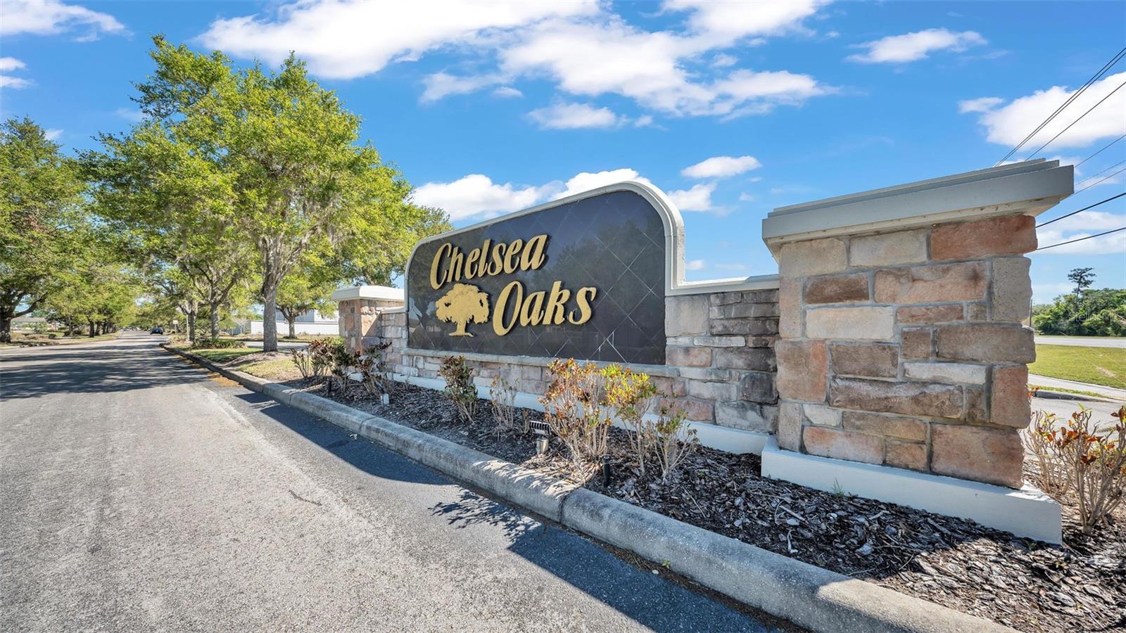 CHELSEA OAKS - Residential