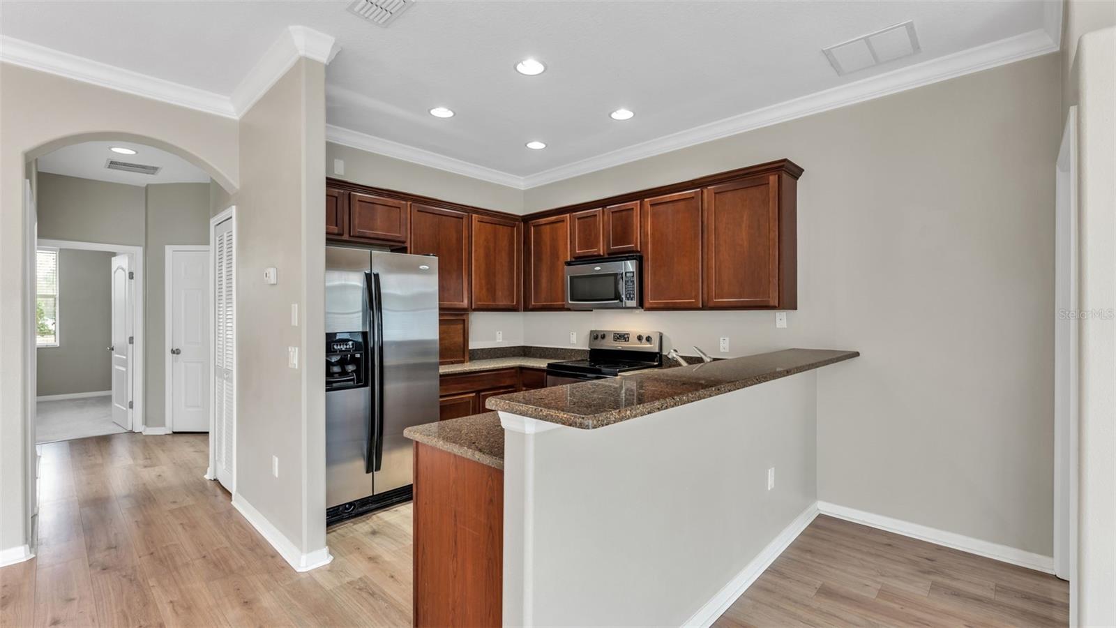 CHELSEA OAKS - Residential