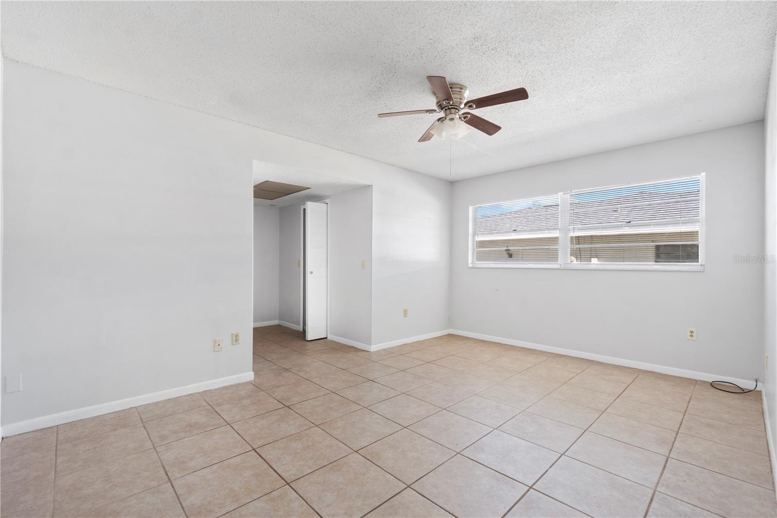 SPRING OAKS UNIT 4 - Residential