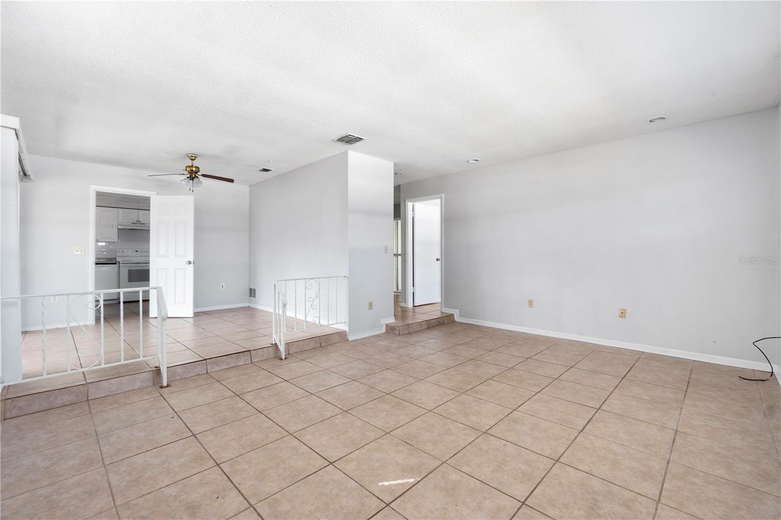 SPRING OAKS UNIT 4 - Residential