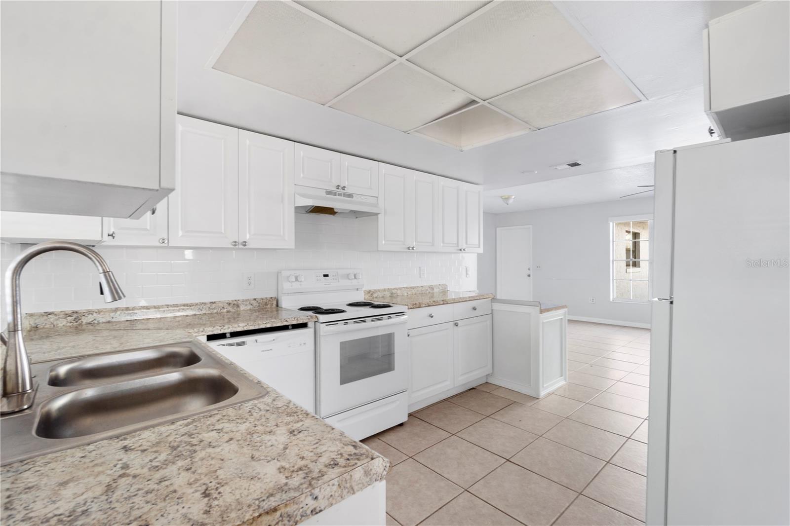 SPRING OAKS UNIT 4 - Residential