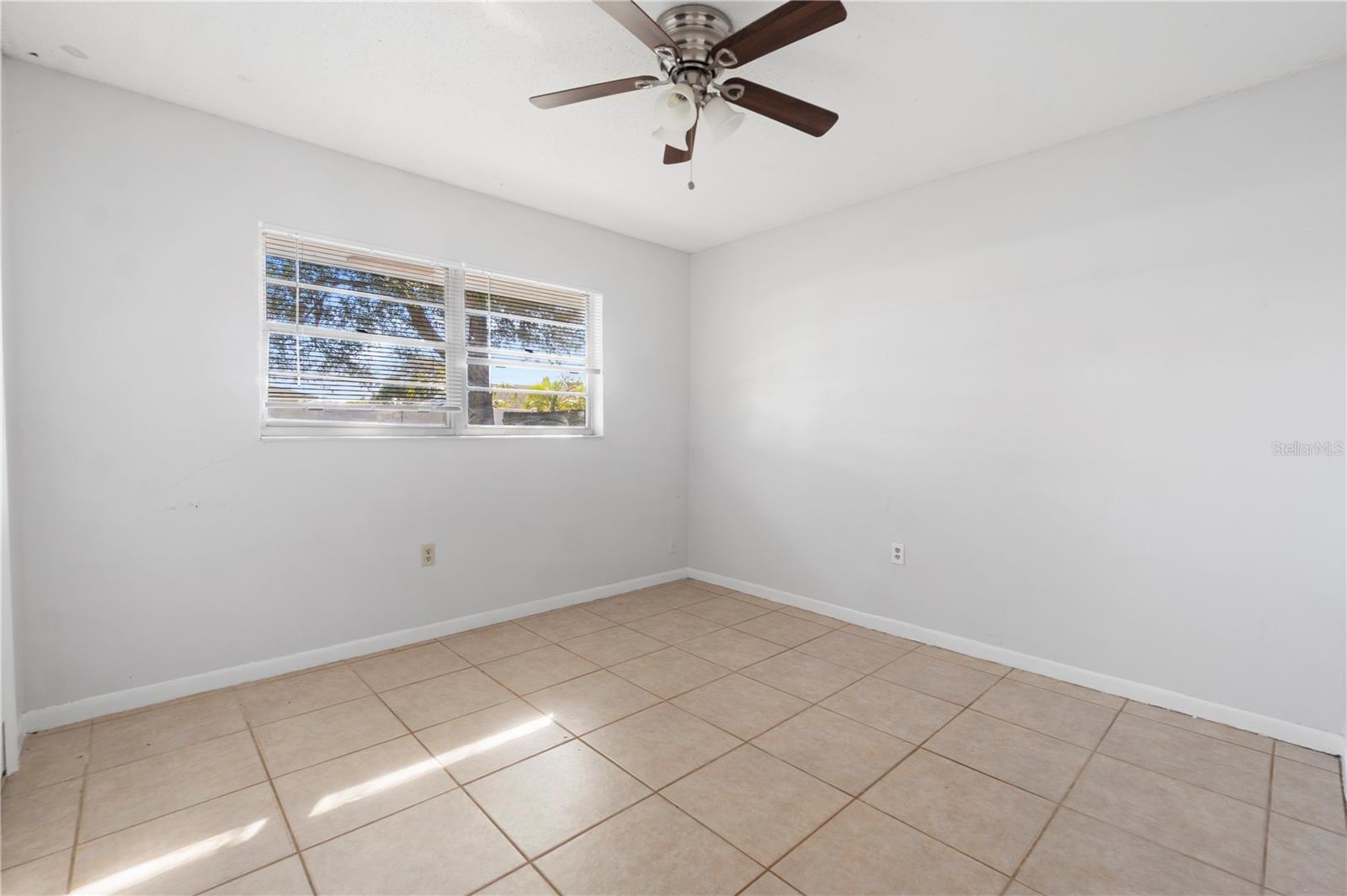 SPRING OAKS UNIT 4 - Residential