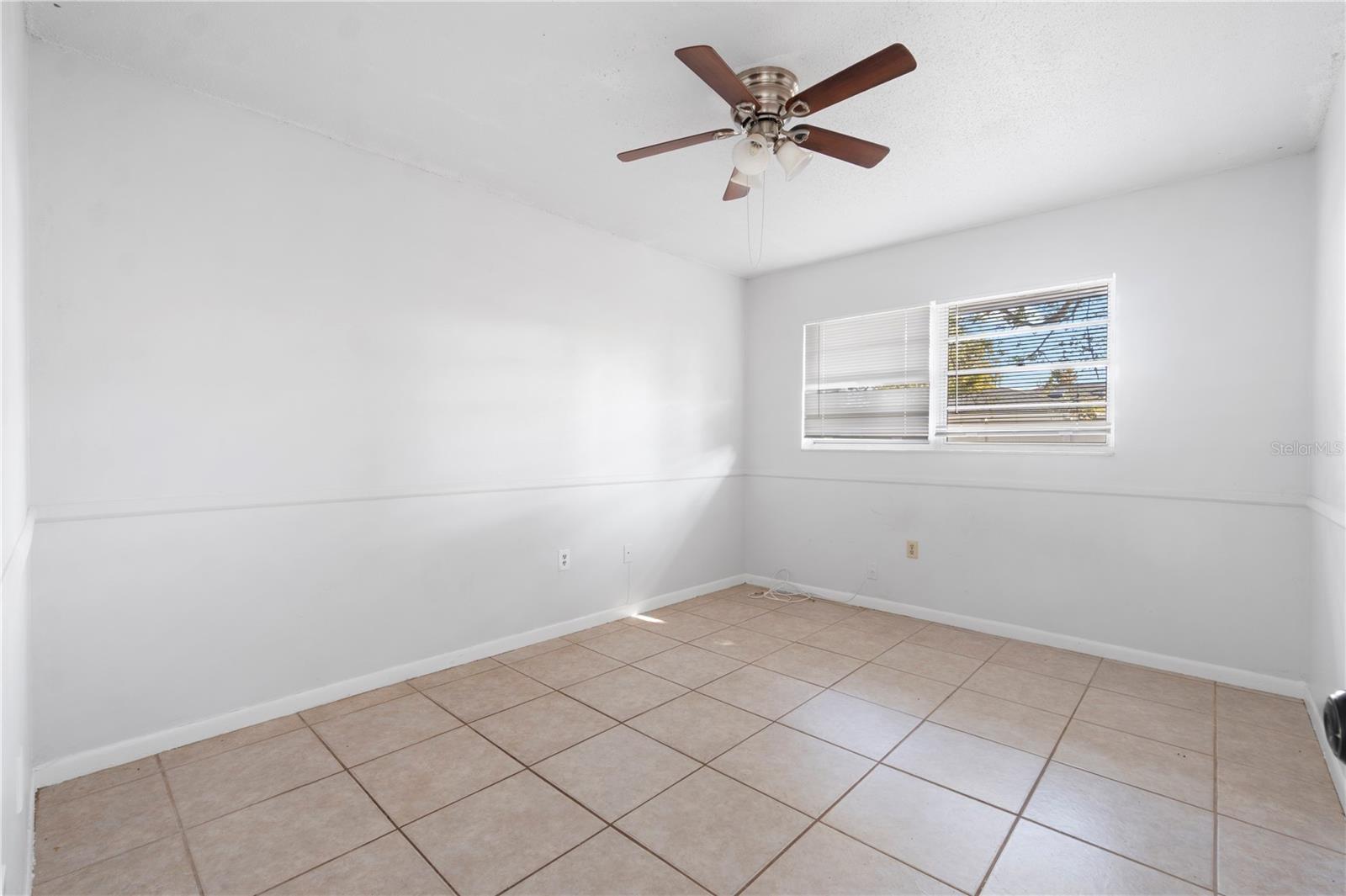 SPRING OAKS UNIT 4 - Residential