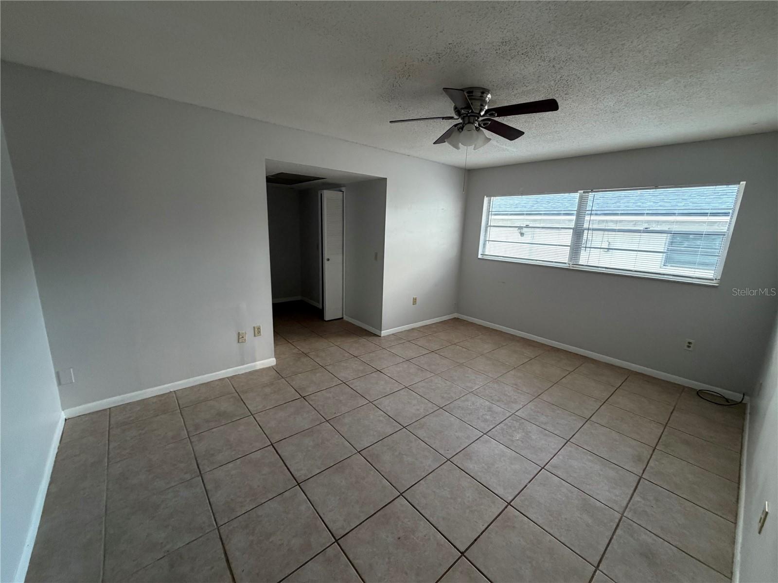 SPRING OAKS UNIT 4 - Residential