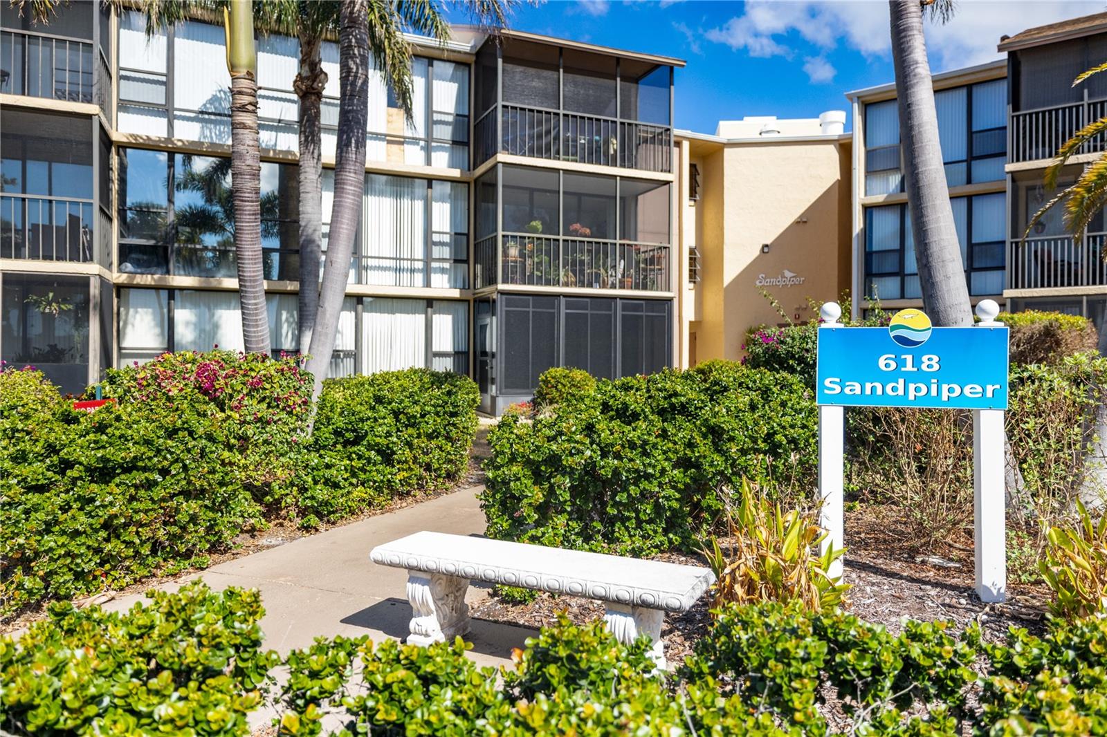 618 BIRD BAY DRIVE S 118