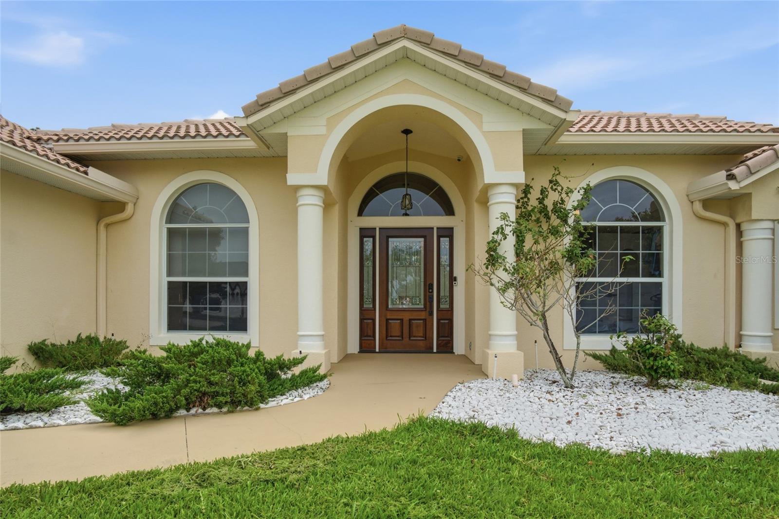 CRESCENT LAKE CLUB FIRST ADD - Residential