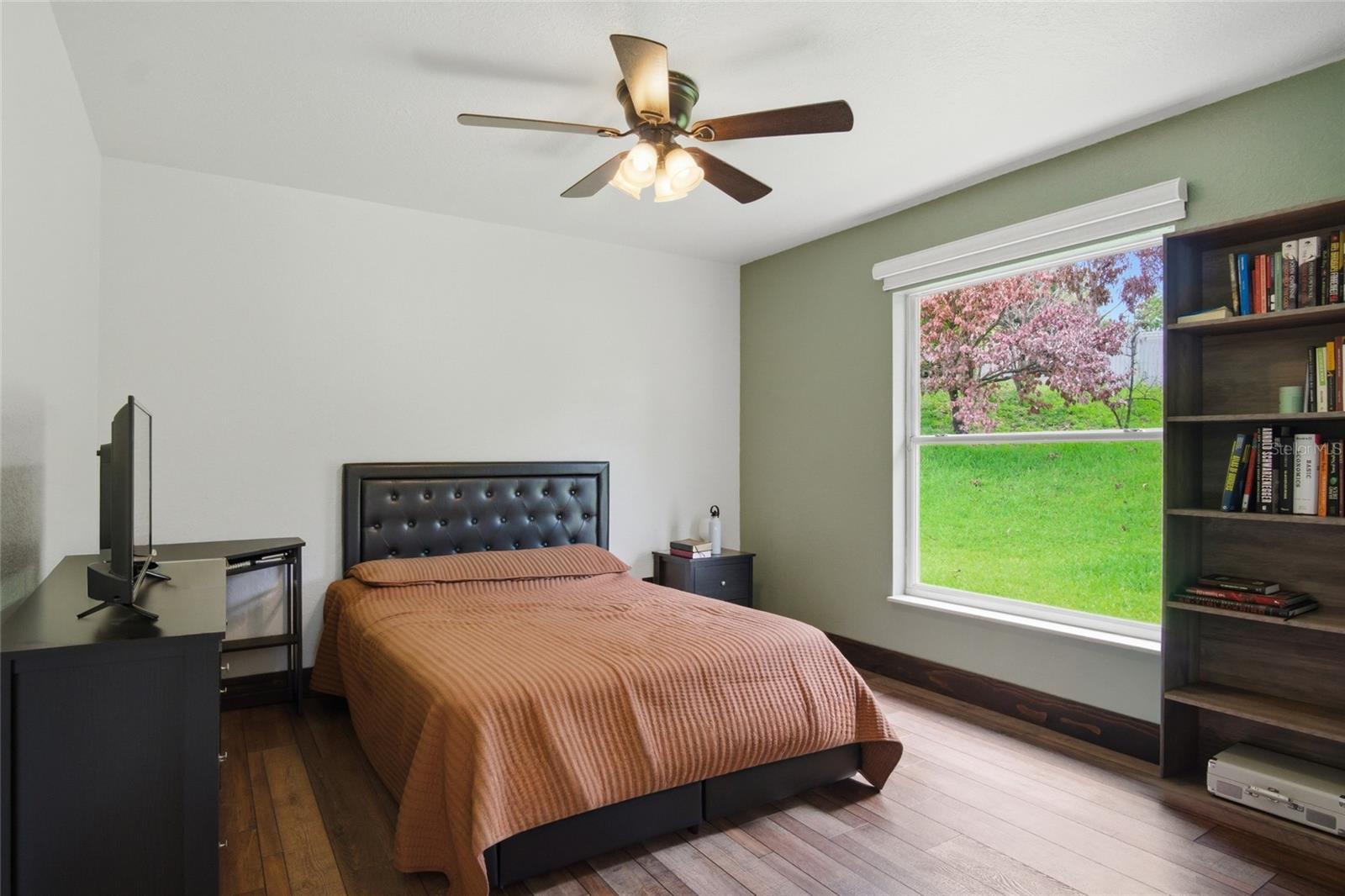 CRESCENT LAKE CLUB FIRST ADD - Residential