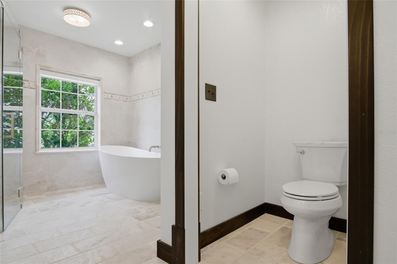 CRESCENT LAKE CLUB FIRST ADD - Residential