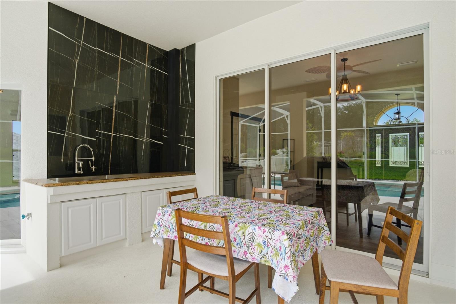 CRESCENT LAKE CLUB FIRST ADD - Residential