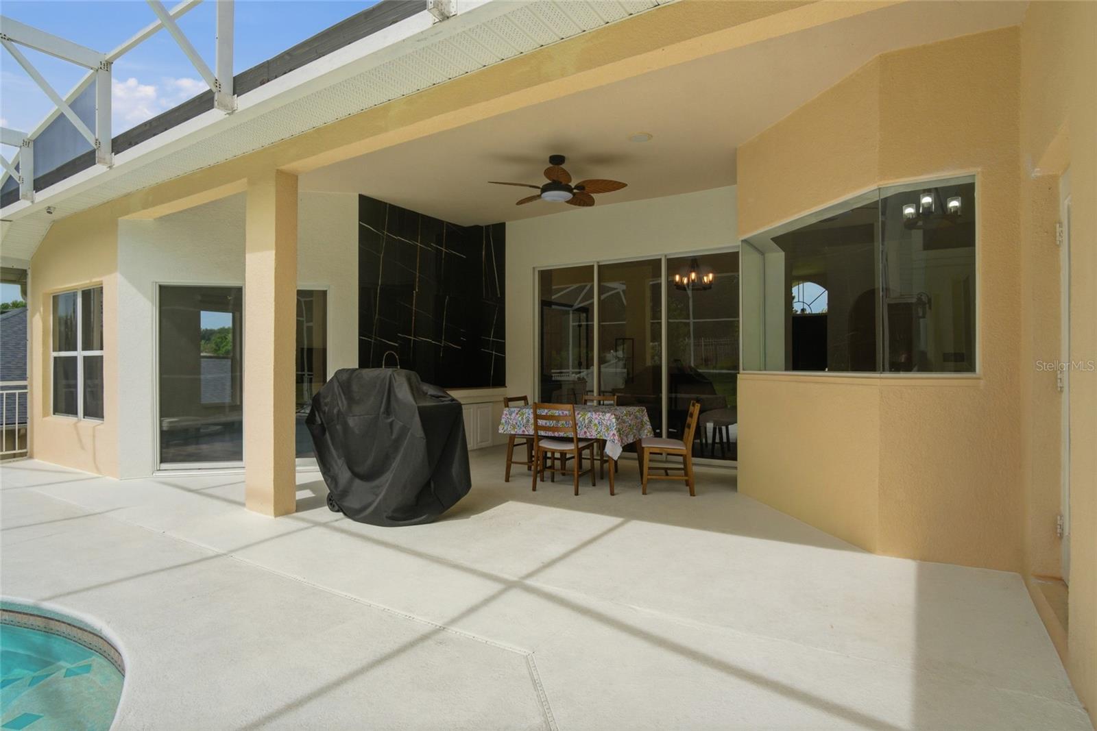 CRESCENT LAKE CLUB FIRST ADD - Residential