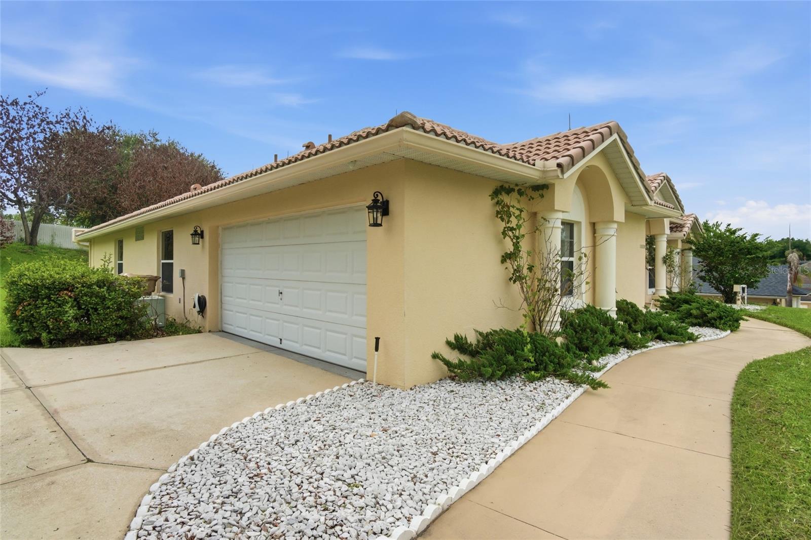 CRESCENT LAKE CLUB FIRST ADD - Residential
