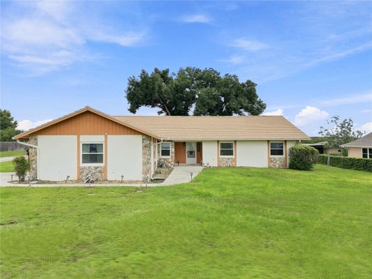 12501 APALACHEE PL, THONOTOSASSA, FL 33592 - Image f8cebf33ea7843e516830ffc3bc9593c/3540950909