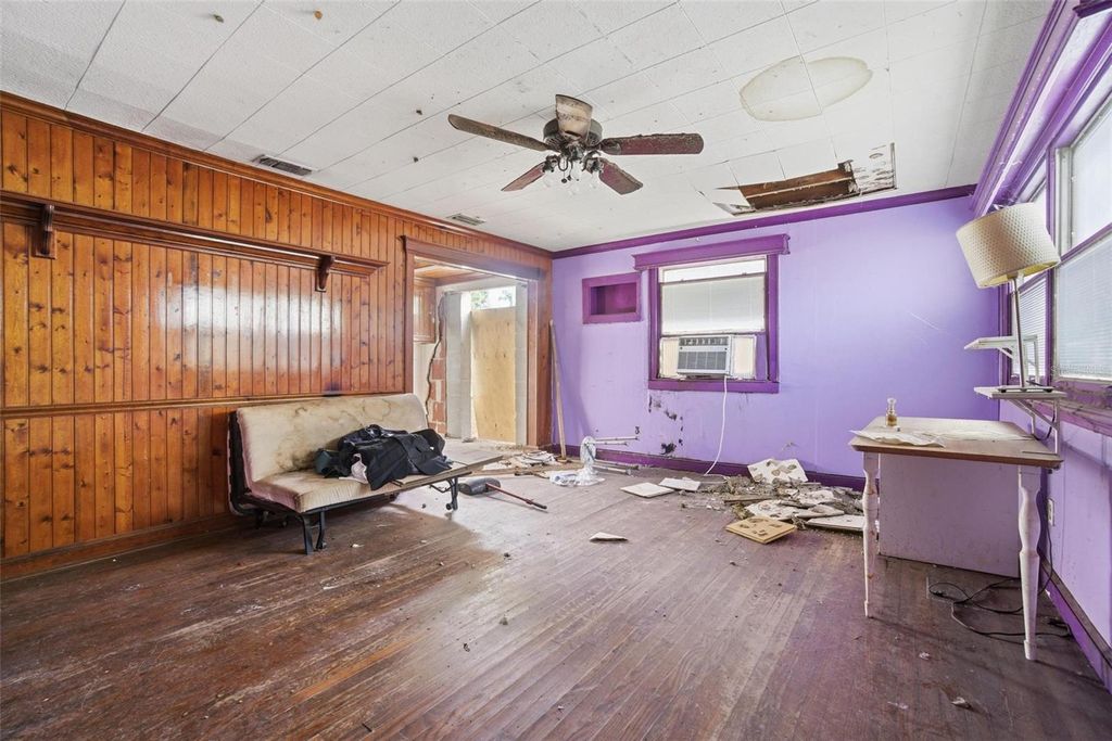 Photo of 2733 34th Avenue N, St Petersburg, FL 33713 (MLS # TB8443074)