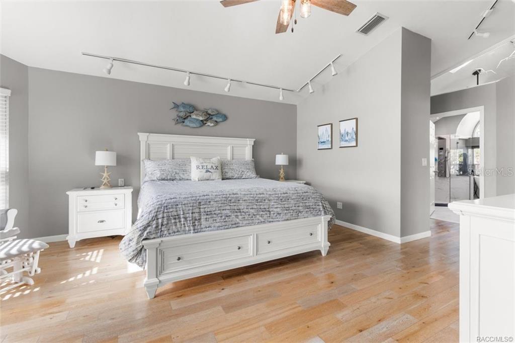 RIVERHAVEN VILLAGE - Residential