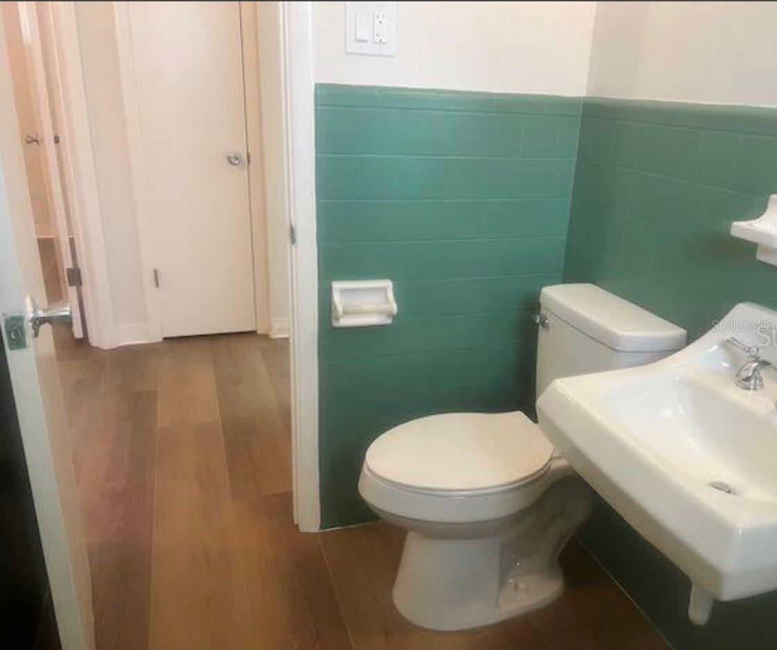 DIXIELAND REV - Residential Lease