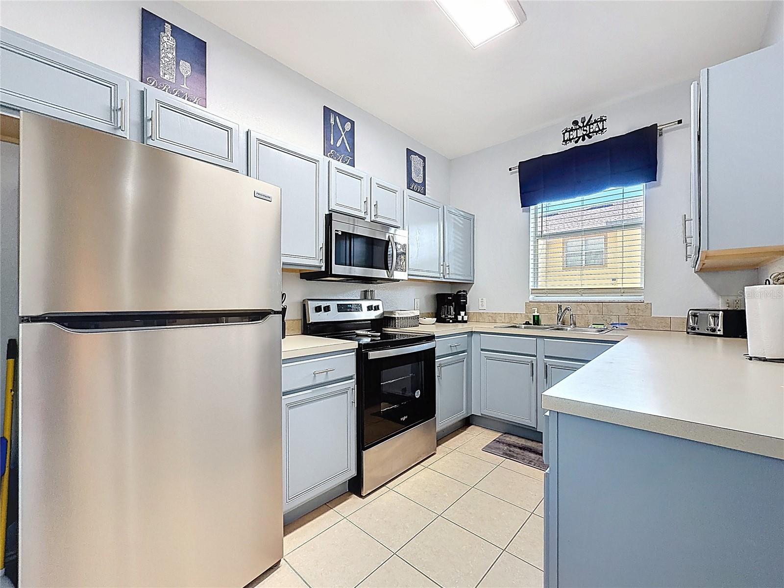 REGAL PALMS AT HIGHLAND RESERVE PH 04 - Residential