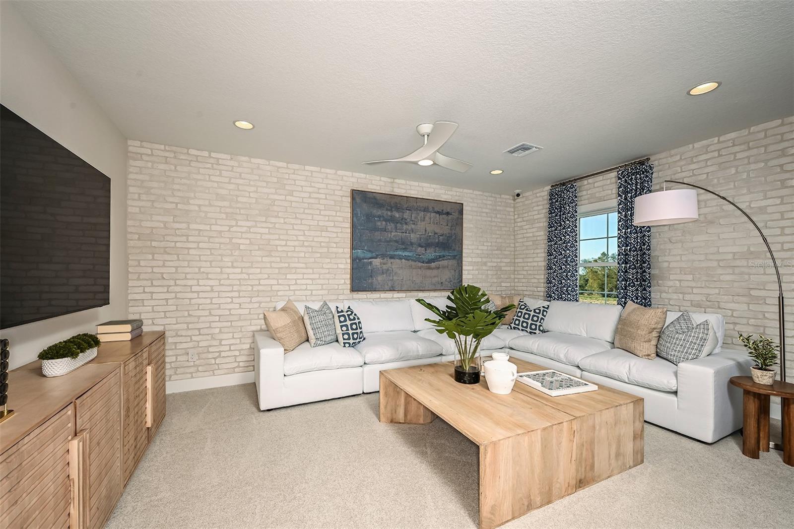 STAR FARMS - Residential