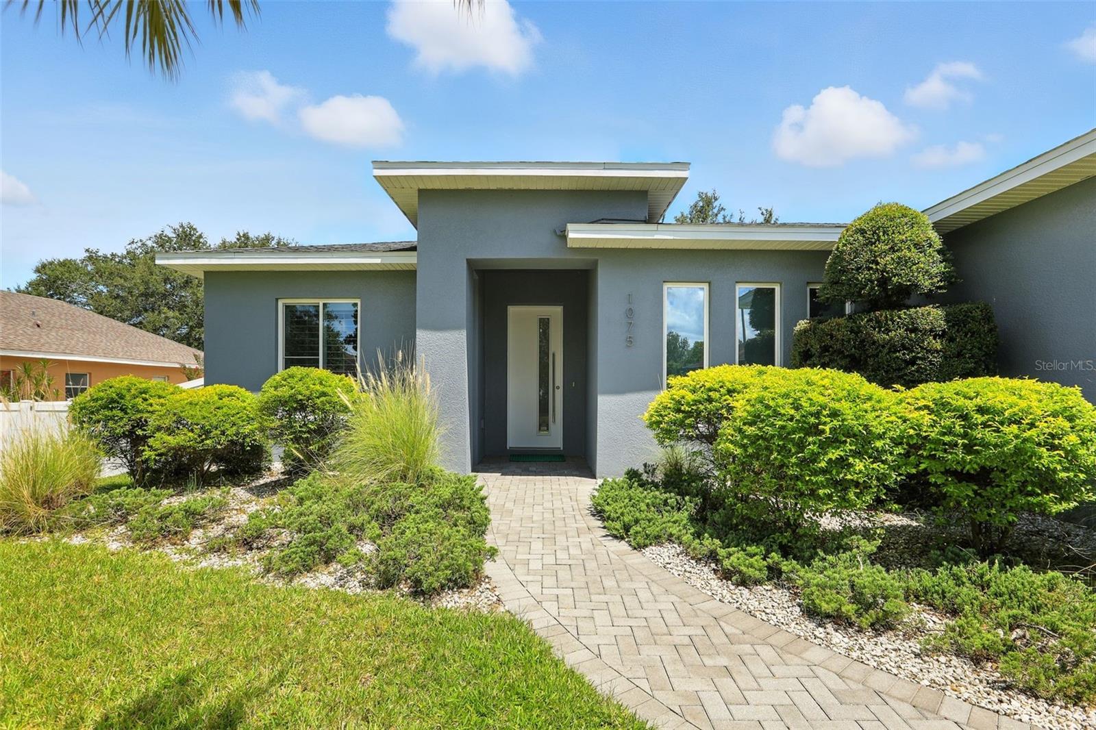1075 CHASE DRIVE