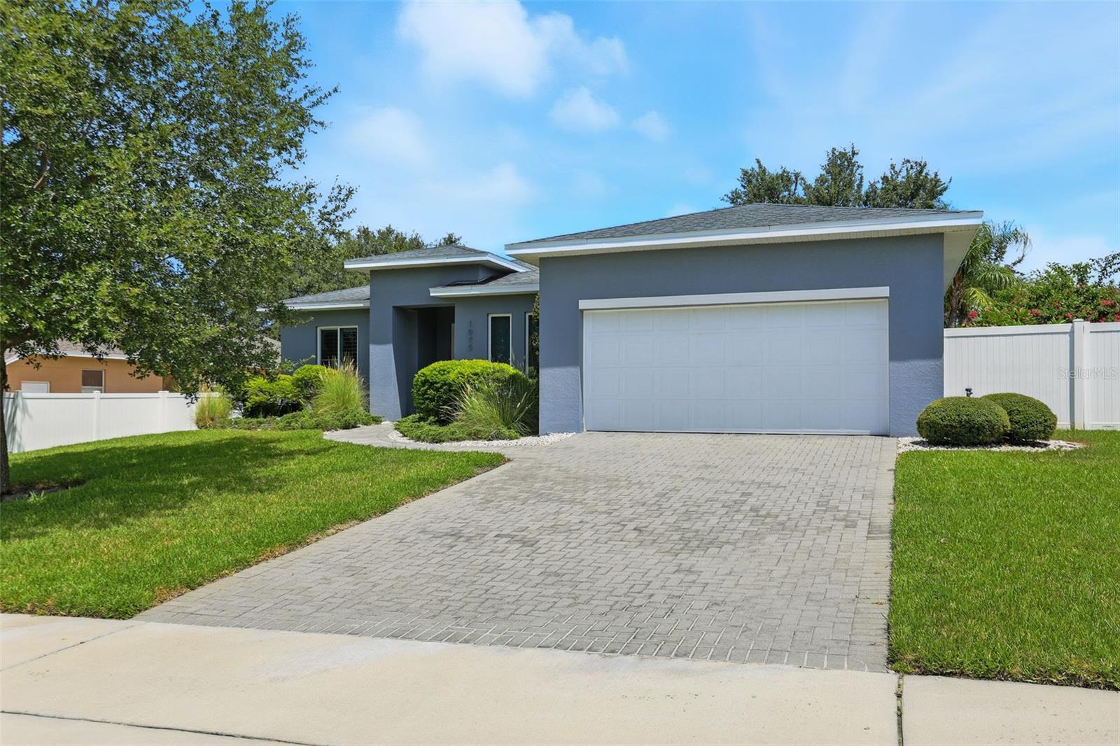 1075 CHASE DRIVE