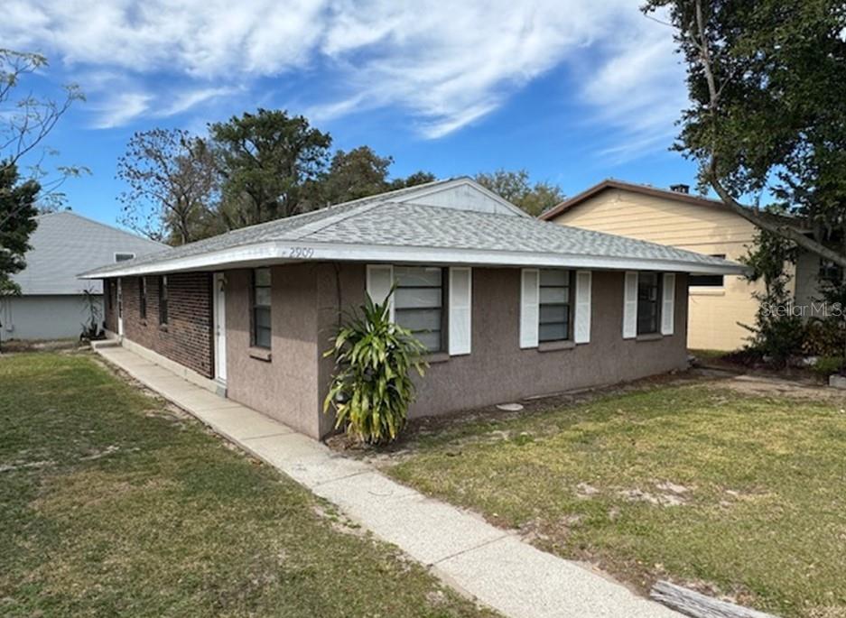 One or more photo(s) has been virtually staged. This 2/1.5 duplex is located near the corner of Edgewood and Lincoln. This home features a Jack and Jill Bathroom with the Shower in the middle. Tile throughout no carpeting! Open kitchen with new refrigerator and an open living room. Freshly painted, back deck perfect for sitting area.
Administration Fee:
Upon approval tenants will be subject to a $250 one-time administration fee.
***This property is proud to offer deposit-free living to qualified renters through Obligo! We understand that moving costs can add up, so we want to extend financial flexibility to our residents.
When you move in with us, you can skip paying a security deposit and keep the cash for activities you care about.***
Resident Benefit Package (Included in rental amount):
-Bi-monthly A/C Filter Delivery
-$100,000 Tenant Liability Insurance/ $10,000 Content Coverage
-PestShare Service
-Identity Protection
-Credit building (All Credit Bureaus)
-Piñata Tenant Rewards Program
-Tenant Portal Access: Online payments & submission of maintenance requests
-24 Hour Emergency Maintenance Hotline
-One time Late Fee Forgiveness
-$500 Rebate after closing if you purchase a home with one of our preferred Realtors