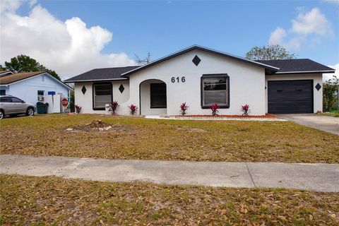 A home in CASSELBERRY