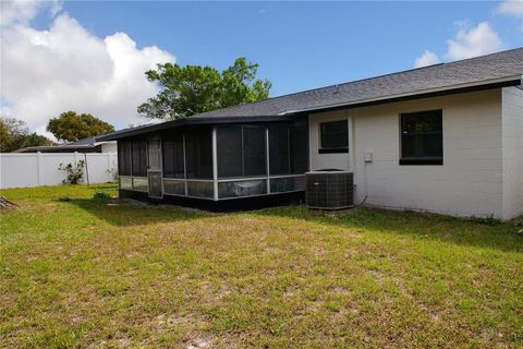 A home in CASSELBERRY