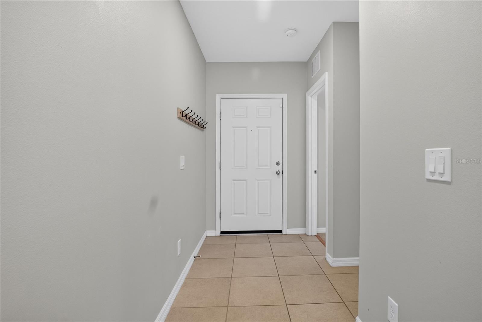 600 NORTHERN WAY 906