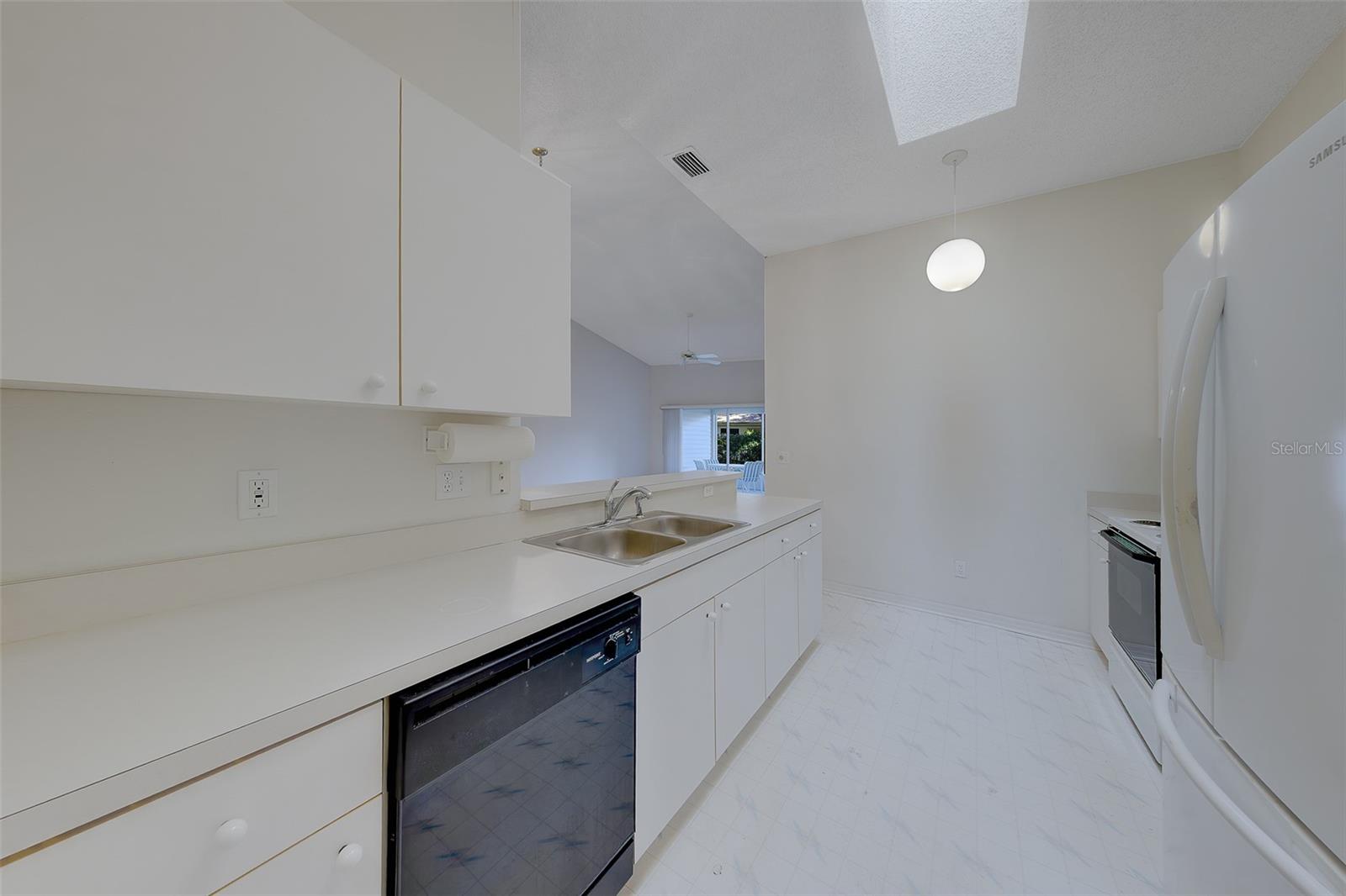 NANTUCKET III CONDO - Residential